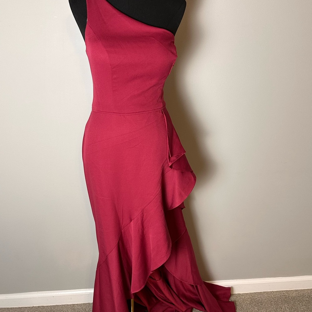 Brand New Raspberry Ieena for Mac Duggal one shoulder evening gown. Never worn!